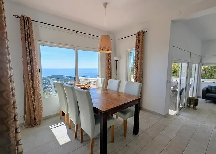Celeste, Private Pool With Sea View, 15pers וילה יורט דה מאר