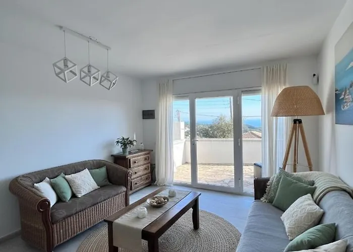 Celeste, Private Pool With Sea View, 15pers יורט דה מאר