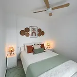 ヴィラ Celeste, Private Pool With Sea View, 15pers *