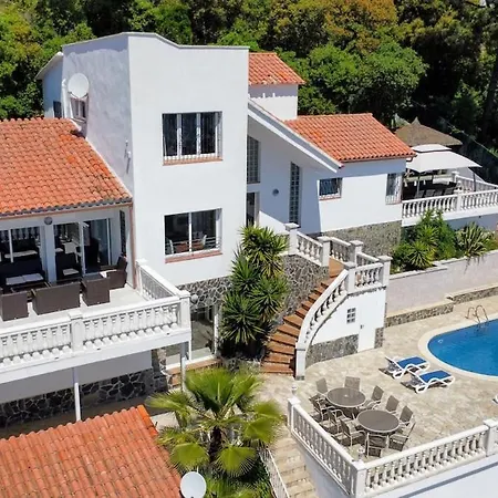 Вилла Celeste, Private Pool With Sea View, 15pers *