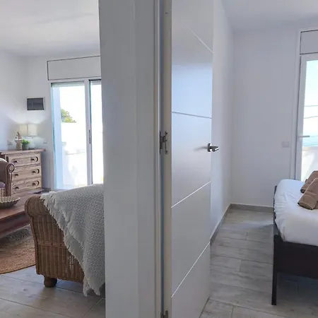 Celeste, Private Pool With Sea View, 15pers Льорет-де-Мар