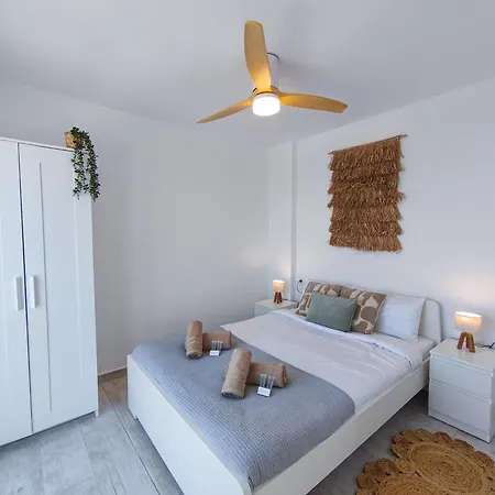 Вилла Celeste, Private Pool With Sea View, 15pers *