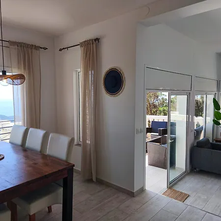 Celeste, Private Pool With Sea View, 15pers Вилла *