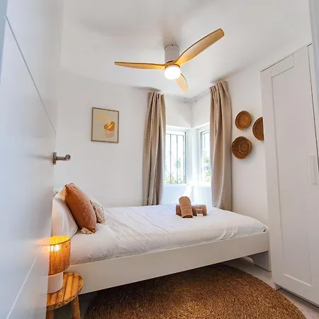 Celeste, Private Pool With Sea View, 15pers Вилла *