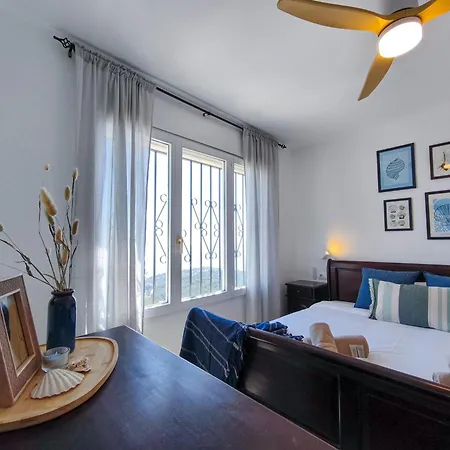 Вилла Celeste, Private Pool With Sea View, 15pers