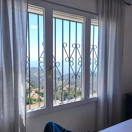 Вилла Celeste, Private Pool With Sea View, 15pers *